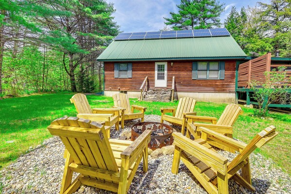 Warrensburg Vacation Rental | 2BR | 1BA | 1,383 Sq Ft | Steps to Enter
