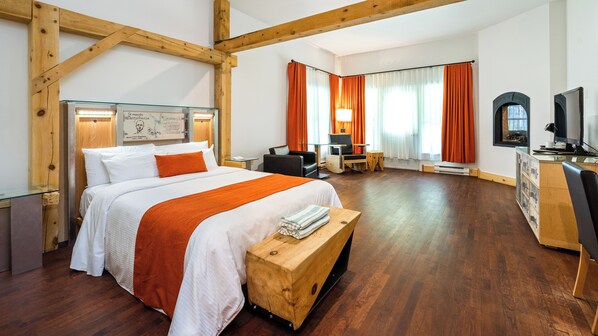 Unit with one Queen bed