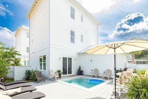 Beach House with Pool & Outdoor Decking