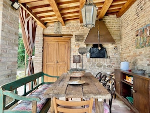 Outdoor dining