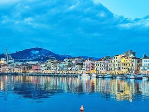 Blue, Water, Body Of Water, City, Horizon, Waterway, Summer, Channel, Coastal And Oceanic Landforms, Boat