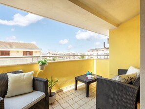 Design Intérieur, Sol, Sol, Appartement, Plafond, Balcon, Plante D'Appartement, Hôtel