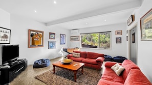 Lounge room 2
