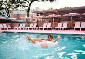 Downright Austin Renaissance Hotel - Outdoor Pool