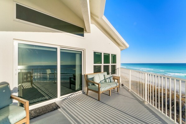 Cabana Club C408 - Beachfront Paradise