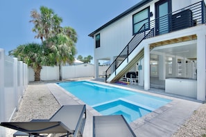Sparkling Pool