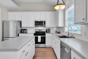 Indoors, Kitchen, Appliance, Microwave, Oven