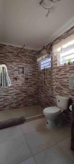 Bathroom (1)