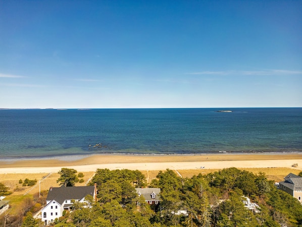 Walk from the home right onto the beach!