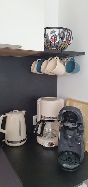 Kaffe och/eller kaffebryggare