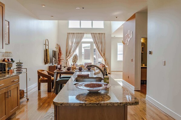 Kitchen: Beautiful dining space for you and your loved ones to share a meal and make everlasting memories.