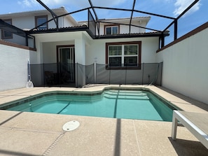 Private pool