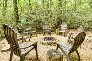 Private Backyard Area | 2-Story Cabin | Fire Pit w/ Seating