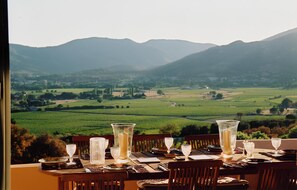 Outdoor dining