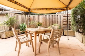 Balcony / Terrace / Patio