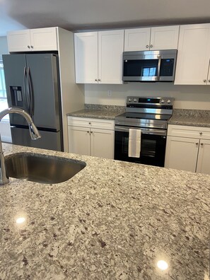 Granite counter tops and new appliances