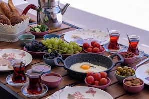 Breakfast meal