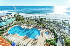 Incredible Lagoon Pool
