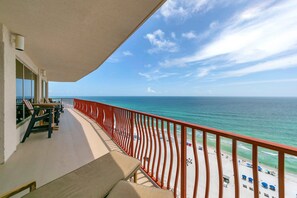 Hidden Dunes 1605 balcony
