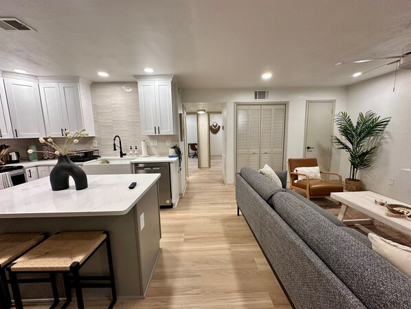Open floor plan!