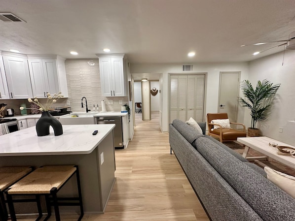 Open floor plan!