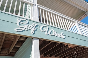 Gulf Winds
