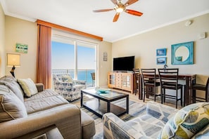Living room (2)