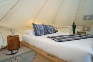 Anchor Decorated Pillow Sheets in The Nautical