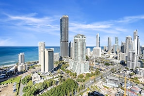 Refreshing scenery in the balcony area with the ocean and the city views