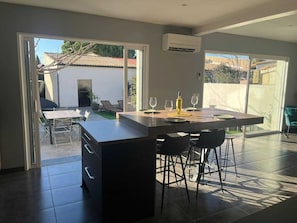Large living room opening onto the garden