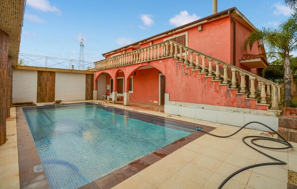 pool