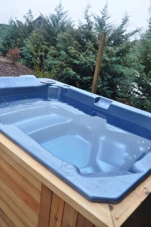 hot tub