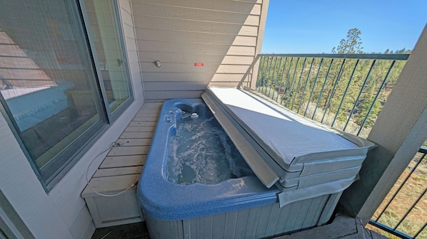 Mt Bachelor Village 331A - Deck with Hot Tub