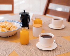 Breakfast meal