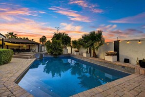 Private Heated Pool and spa