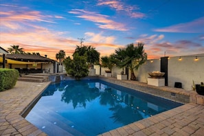 Private Heated Pool and spa