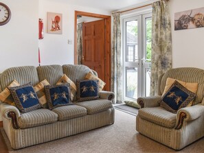 Open plan living space | The Old Workshop - Tor View Cottage Holidays, Trebell Green, near Bodmin