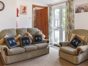 Open plan living space | The Old Workshop - Tor View Cottage Holidays, Trebell Green, near Bodmin