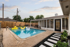 Pool