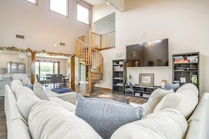 Living Room | Main Level | Central A/C & Heating