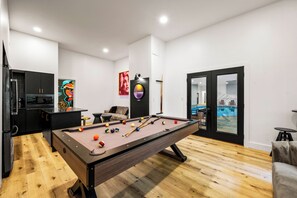 Cue the ball!