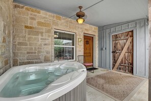 Bain à remous intérieur