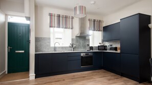 Cambridge House Cottage Number Two - kitchen area