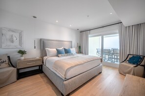 Primary King Suite | Palms Postcard | 1006 Ocean Blvd, Dunescape 103, Isle of Palms, SC | IOP Escapes