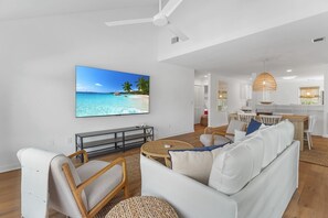 Living Room | 15 Ocean Park Court | Isle of Palms, SC | IOP Escapes