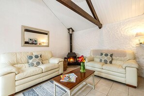 Living Room / Lounge