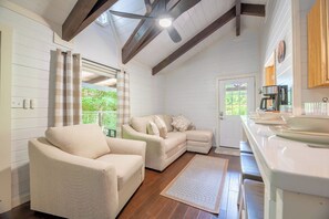 Bear Cub Cabin's cozy living area