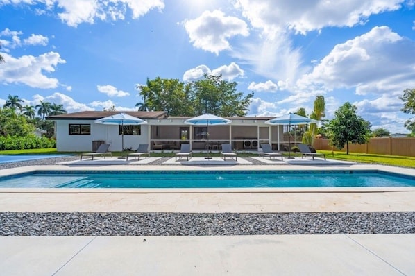 Architecture, Building, House, Pool, Water