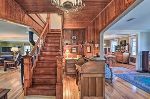 Hardwood, Indoors, Stained Wood, Architecture, Building