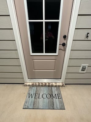 Front Dor